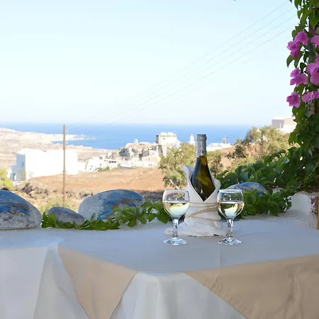 Galinia Aparthotel 3*